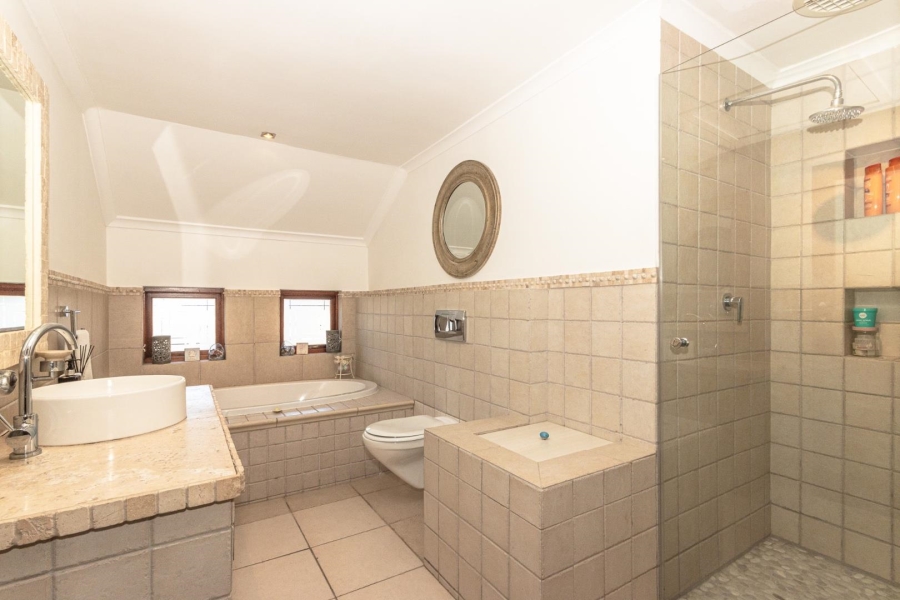 5 Bedroom Property for Sale in Atlantic Beach Golf Estate Western Cape